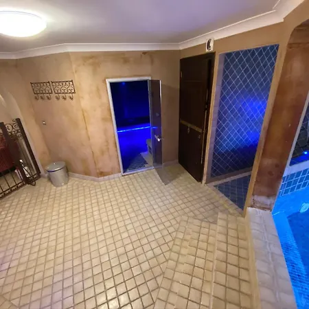 Rose Opale, 9 Couple Only Au Village Naturiste